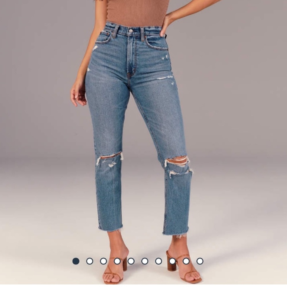 Abercrombie & Fitch Curve Love Ultra High Rise Ankle Straight Jean